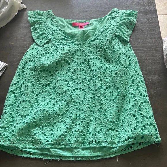 Lilly Pulitzer Teal Green Top with Eyelet Stitch Design - Picture 1 of 3